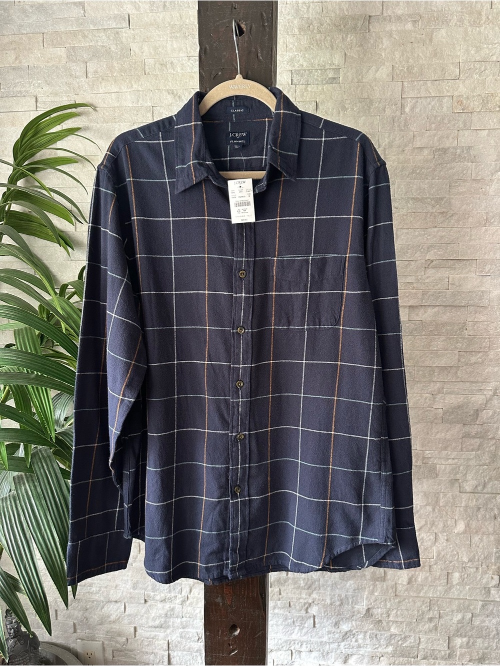 J. CREW Navy Plaid Flannel Cotton Button Down Size M New with Tags